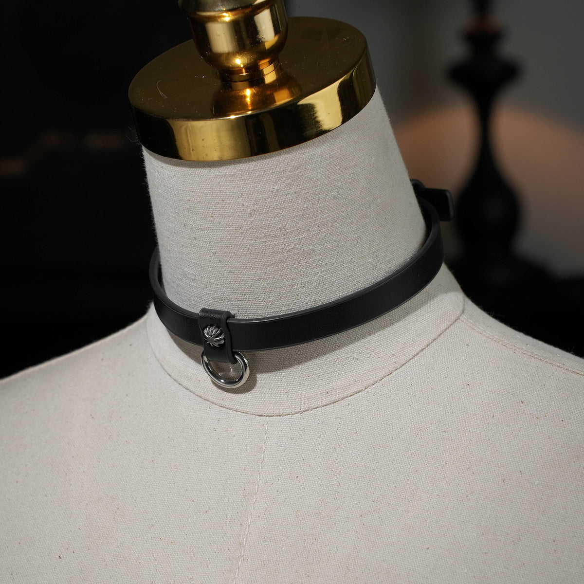 Ray T Circle Snowflake Decorative Choker