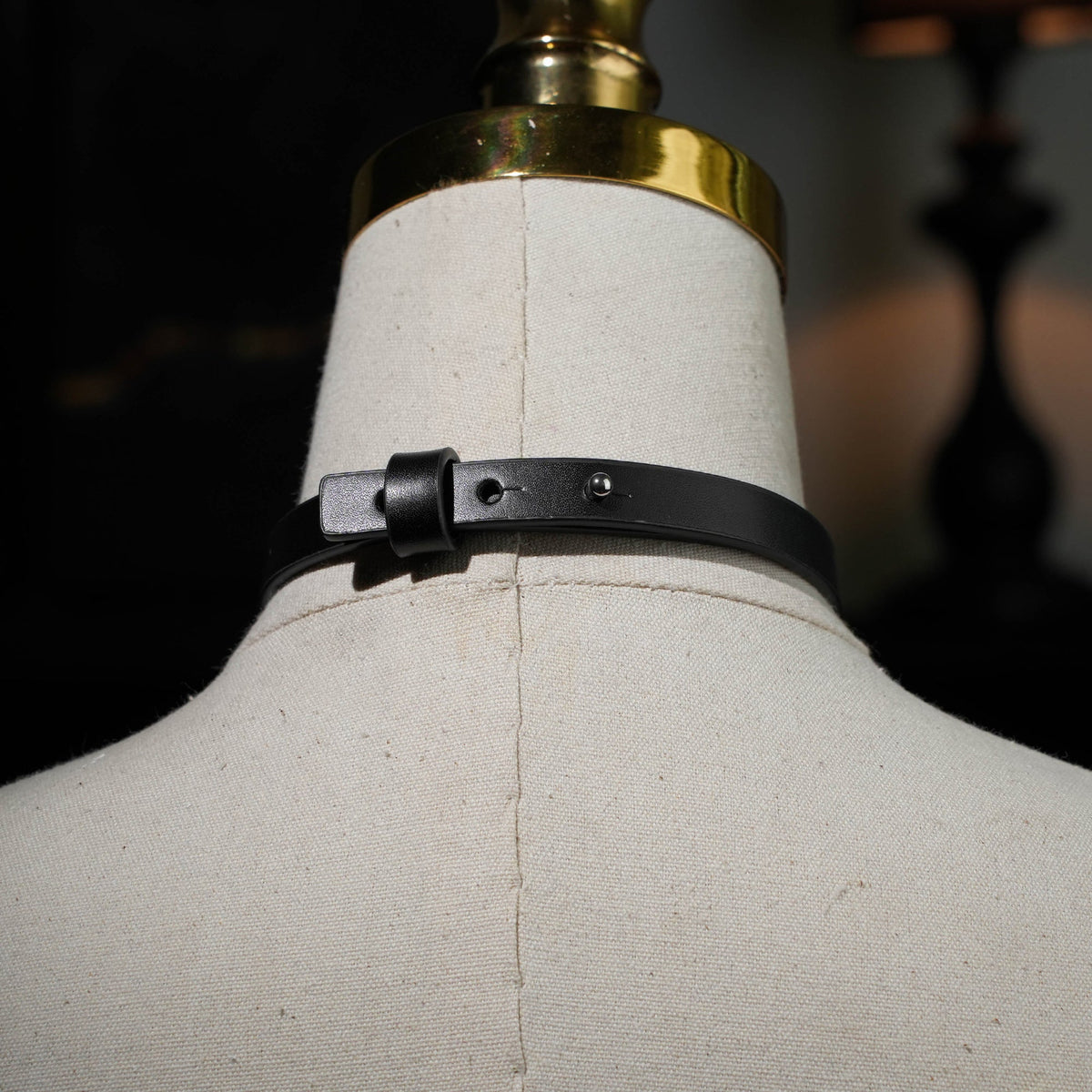 Ray T Circle Snowflake Decorative Choker
