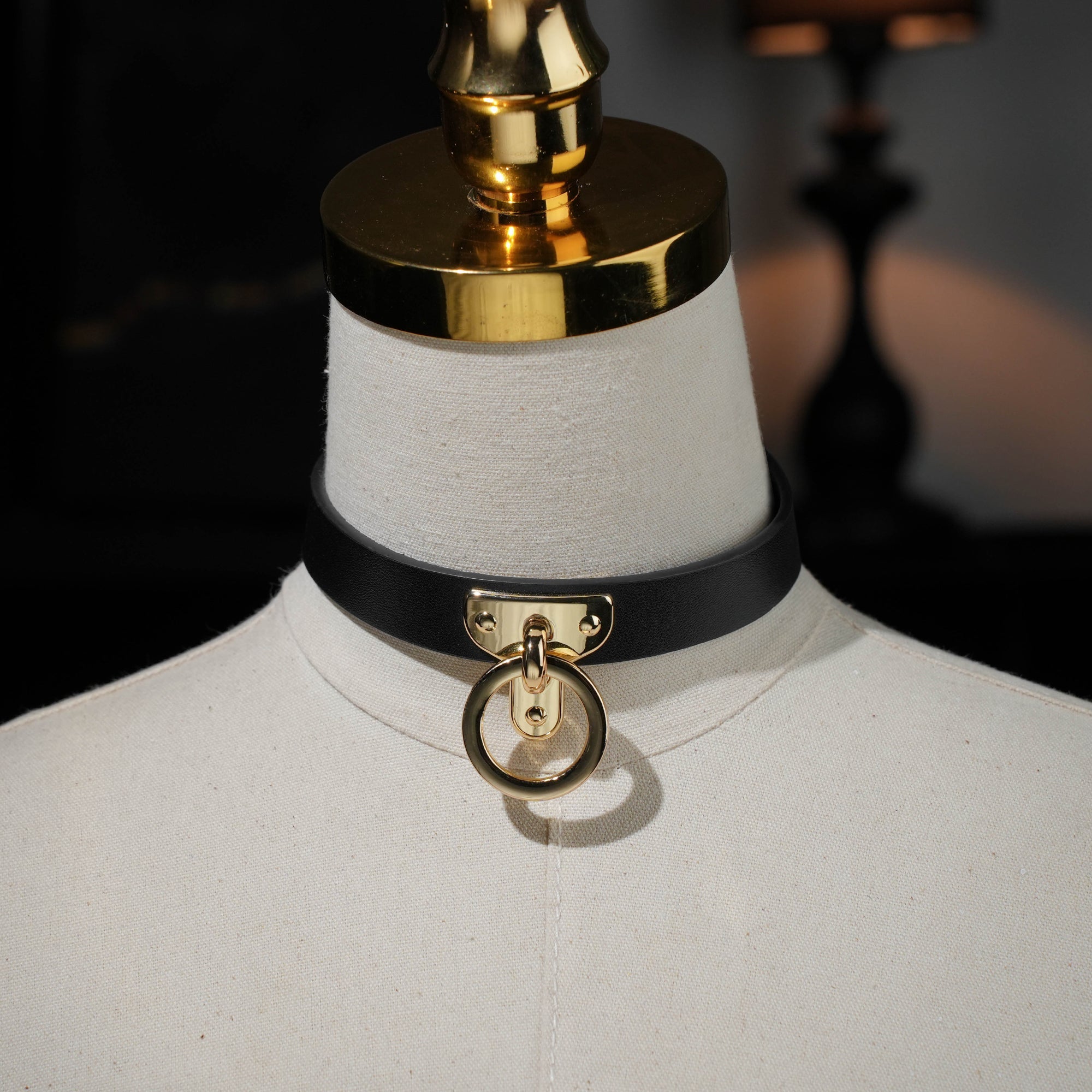 Venus Classic Leather Choker with O Ring