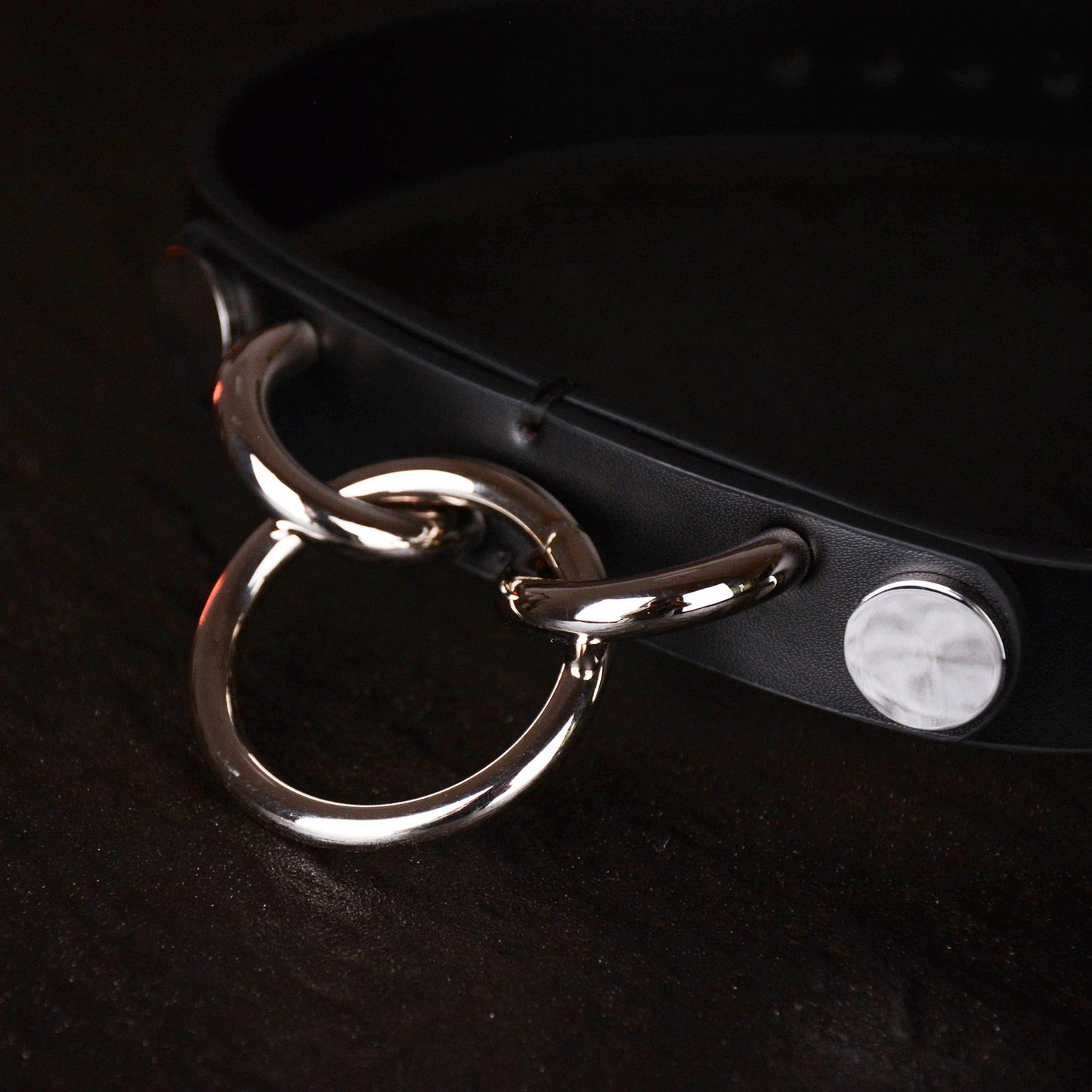 Classic Black With O Ring Choker
