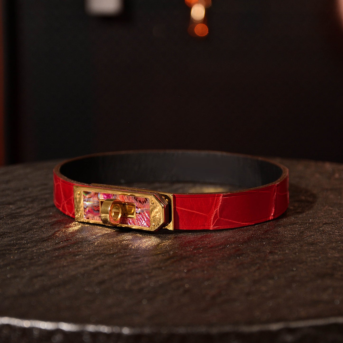 Bacchantes Red Alligator Collar