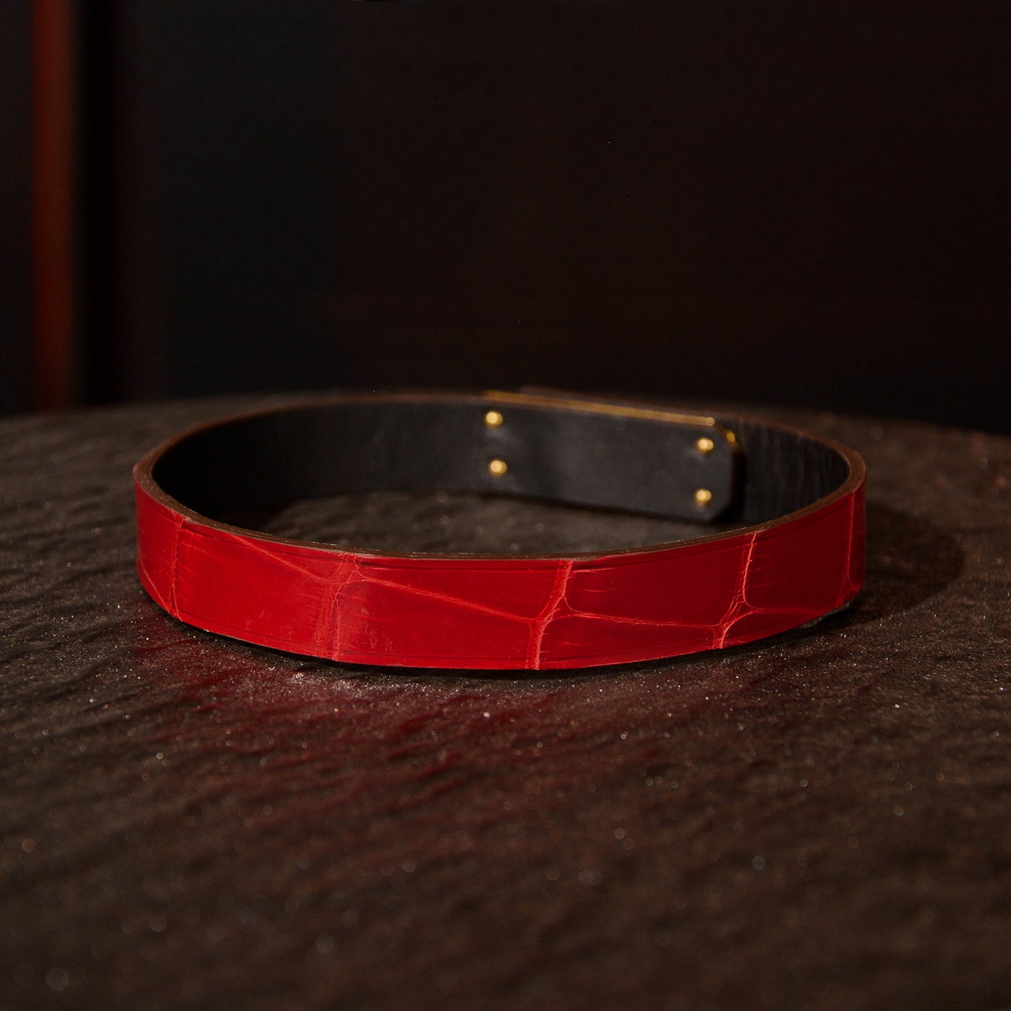 Bacchantes Red Alligator Collar