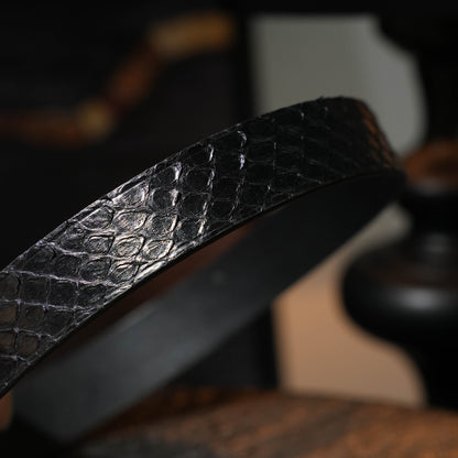 Perseus Black Buckle Collar