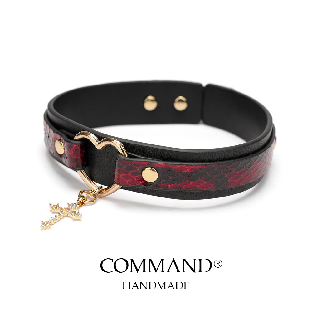 Janus Black Red Heart Ring Choker