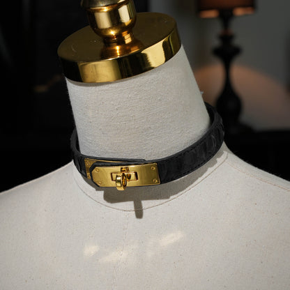 Crius Black Gold Kelly Buckle Collar