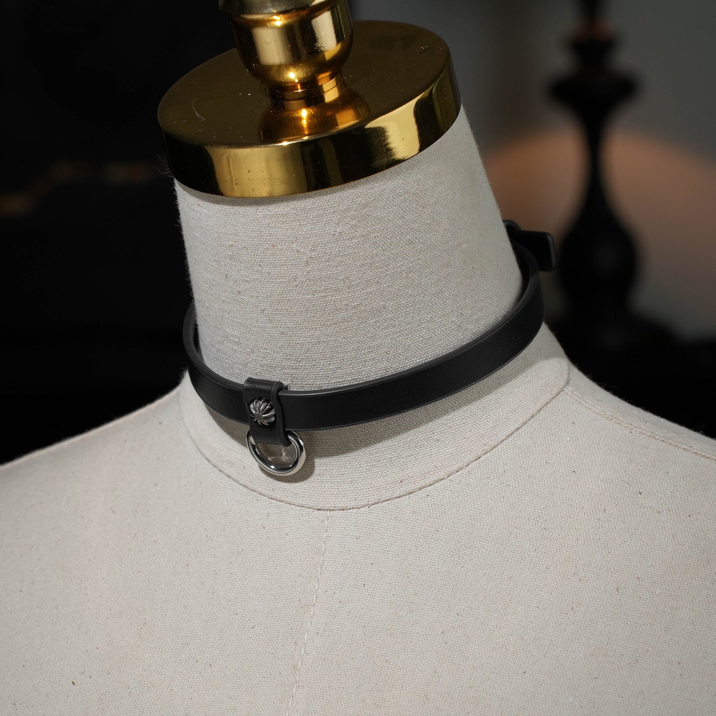 Ray T Circle Snowflake Decorative Choker