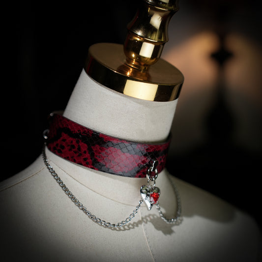 Hydra Double Gold Chain Choker with Heart Pendant