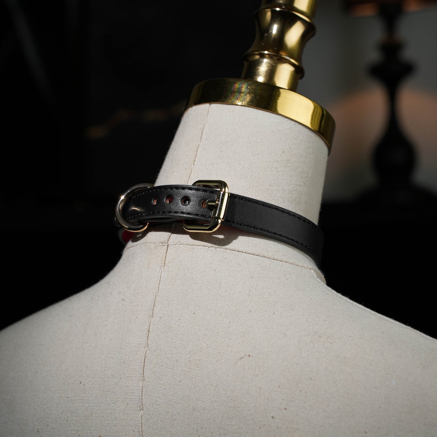 Bell Shaking Black Red With Bell Choker