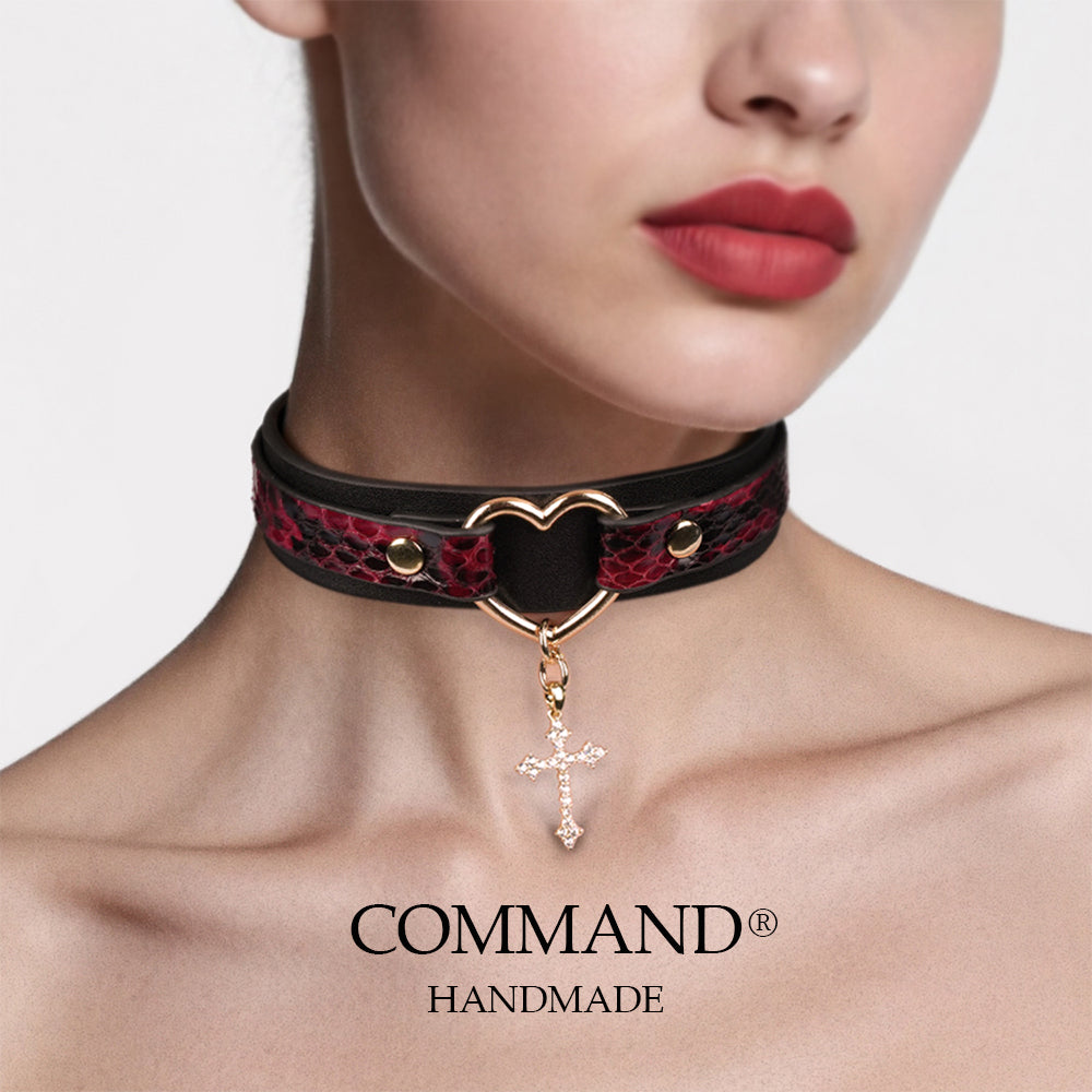 Janus Black Red Heart Ring Choker