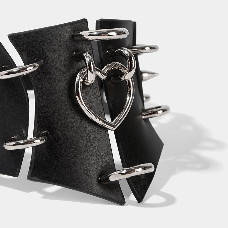 Surya Black Retro Rivets With Heart Ornaments Choker