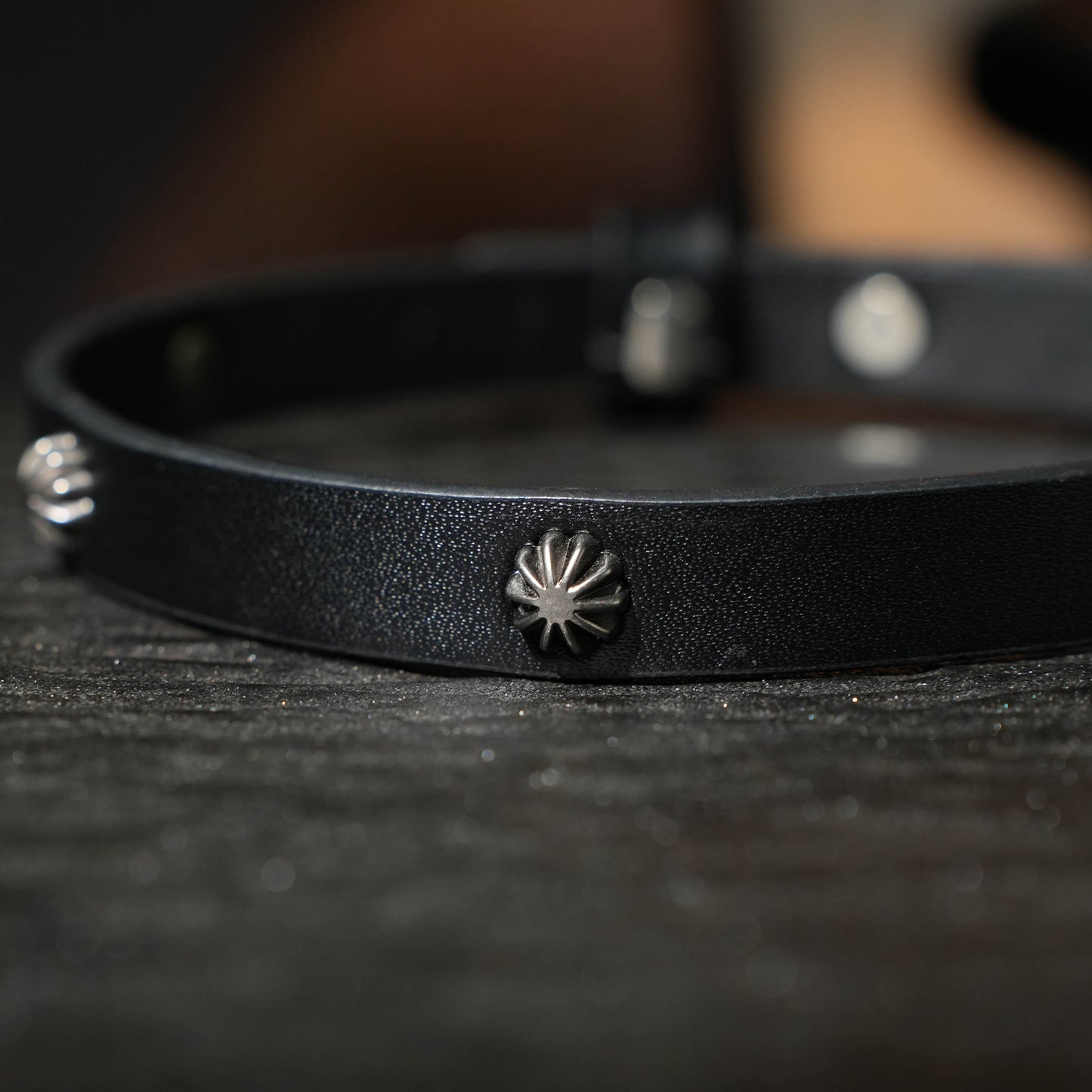 Ray Beam Decorative Collar