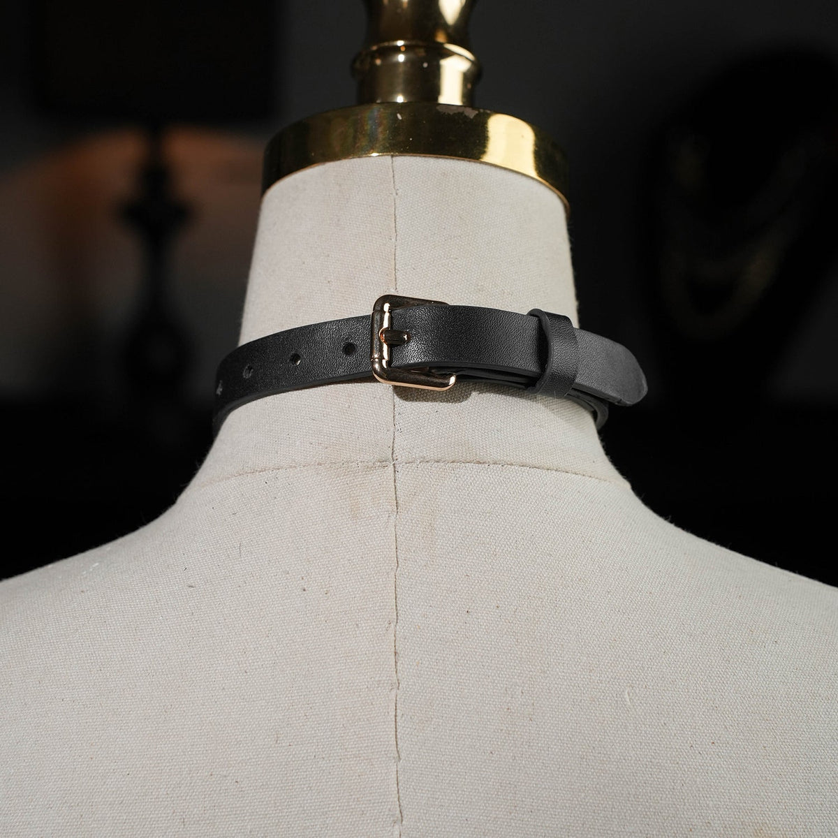Antiphus Metal Letter Choker with chain & Oring