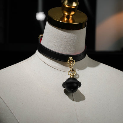 Bell Shaking Black Red With Bell Choker