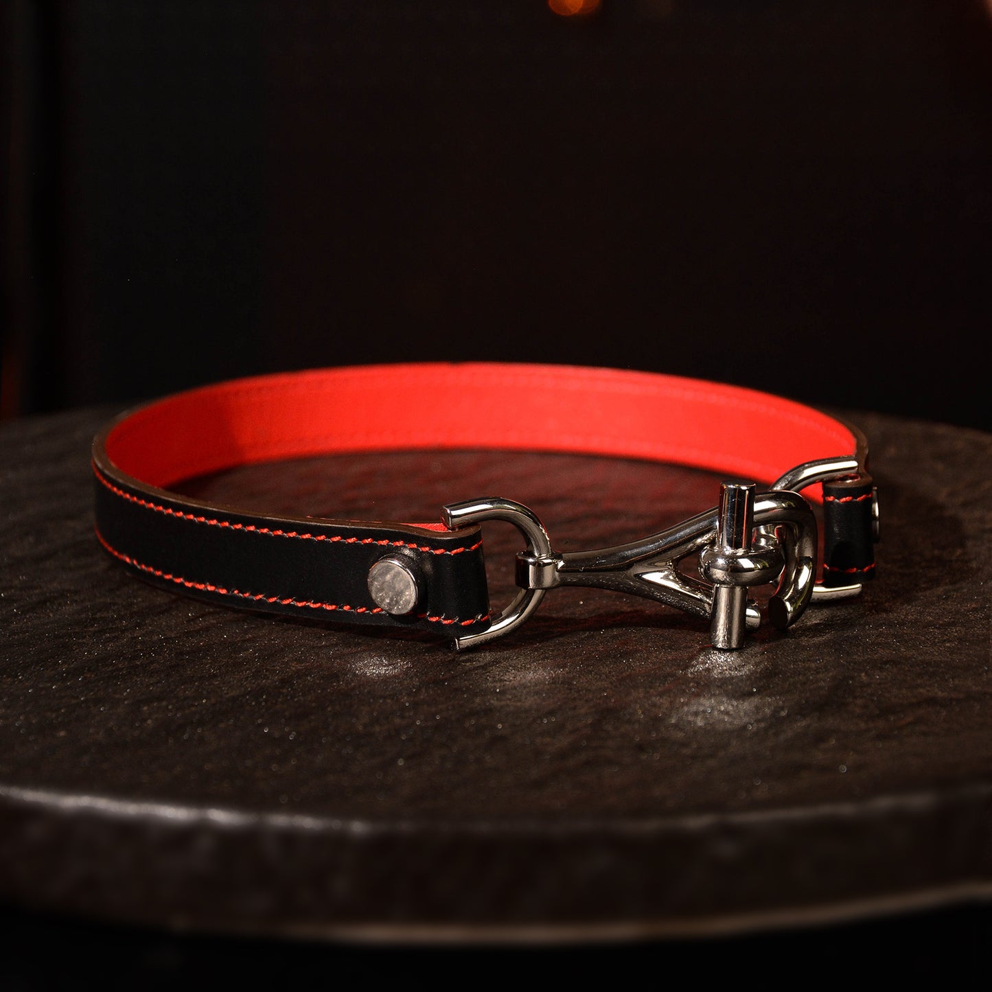 Chaos Black Red Twist Buckle Choker