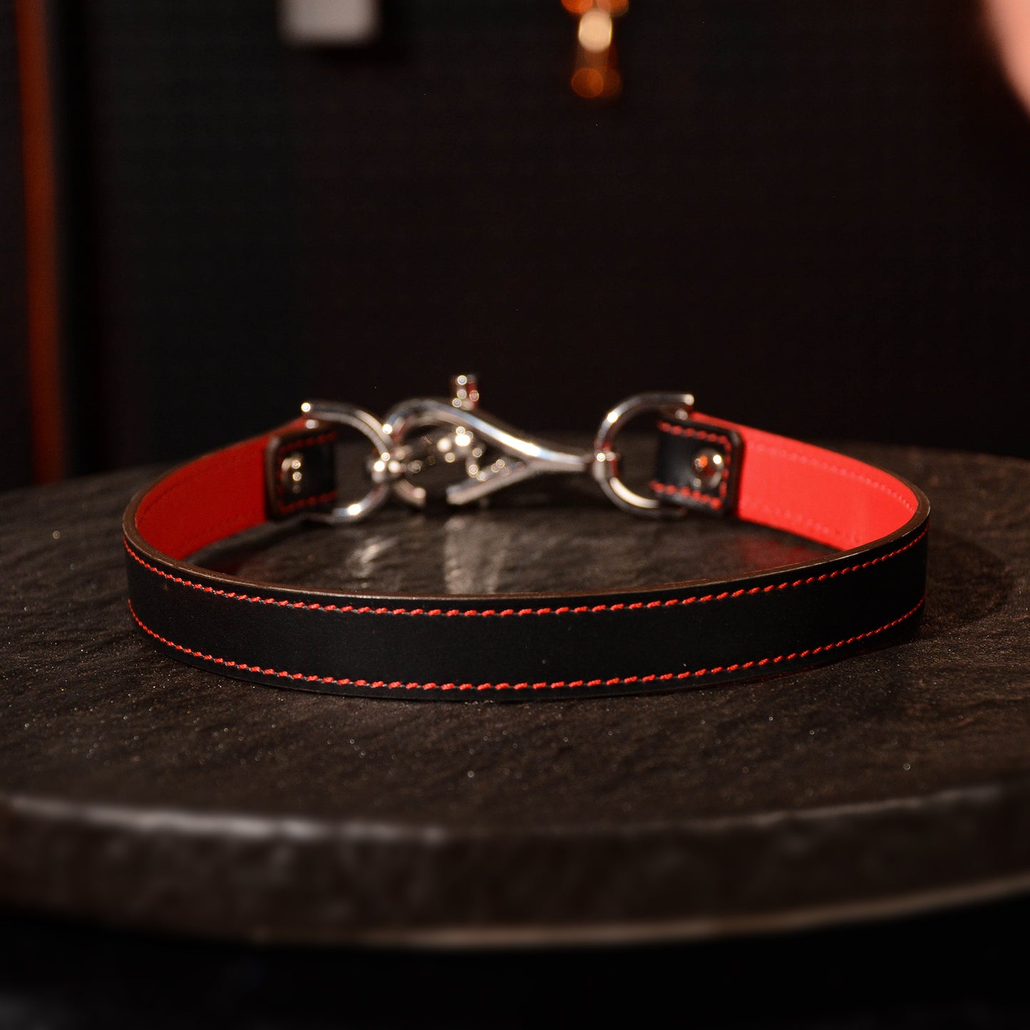 Chaos Black Red Twist Buckle Choker